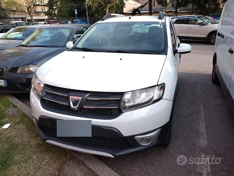 Usata Dacia Sandero Stepway 90 CV (66 kW) 2016 Bianco Berlina