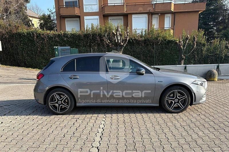 Usata Mercedes A250 Premium 160 CV (117 kW) 2021 Grigio Berlina