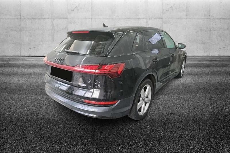 Usata Audi e-tron 158 kW (215 CV) 2023 Nero SUV