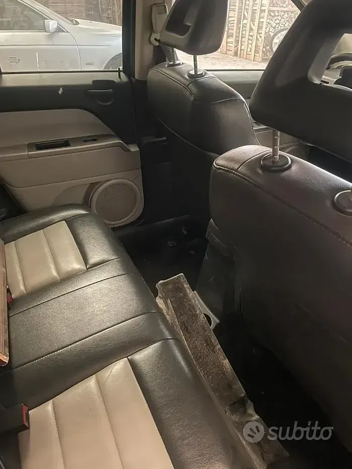 Usata Jeep Compass 140 CV (102 kW) 2007 Nero SUV