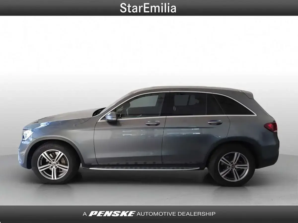 Usata Mercedes GLC200 163 CV (119 kW) 2019 Grigio SUV