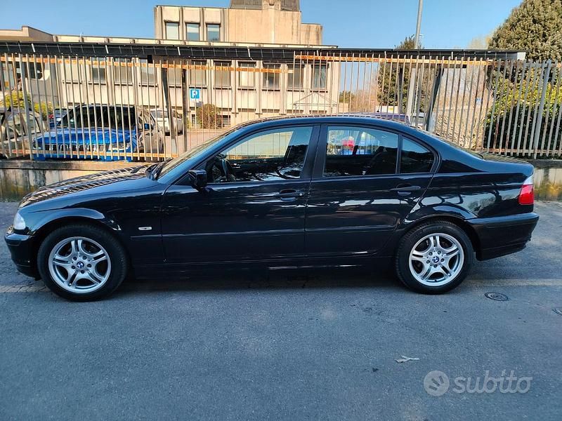 Usata BMW 318 2000 Grigio Berlina