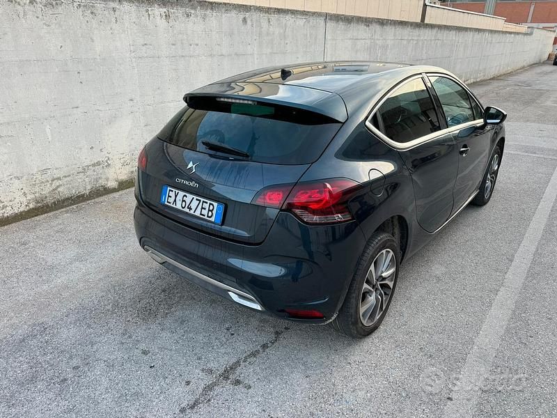 Usata DS Automobiles DS4 111 CV (81 kW) 2014 Blu Berlina