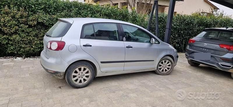 Usata VW Golf IV 101 CV (74 kW) 2005 Grigio Station wagon