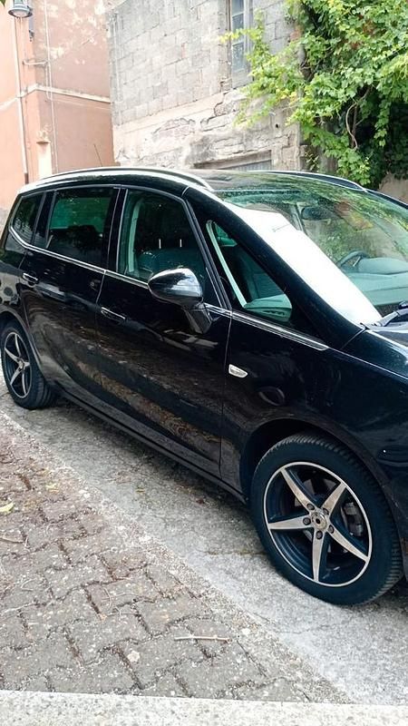 Usata Opel Zafira Tourer 110 CV (80 kW) 2014 Nero Monovolume