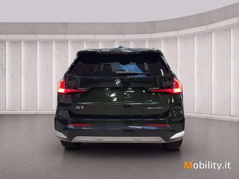 Nuova BMW X1 xLine 150 CV (110 kW) 2026 Sanremo green metallic SUV