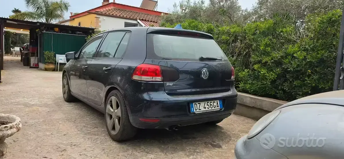 Usata VW Golf VI 122 CV (89 kW) 2009 Blu Utilitaria