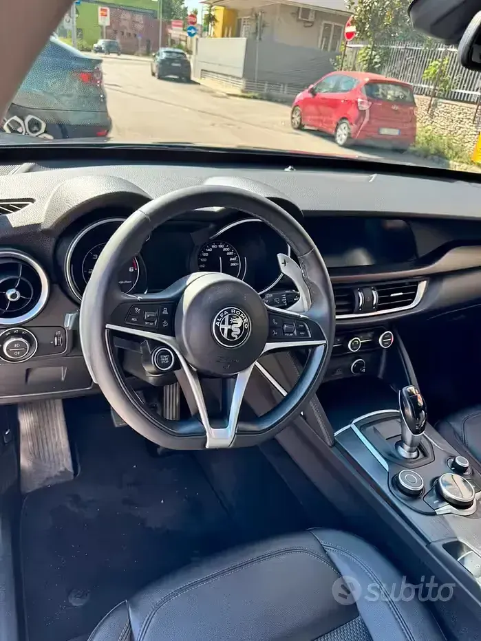 Usata Alfa Romeo Stelvio Executive 190 CV (139 kW) 2019 Grigio SUV