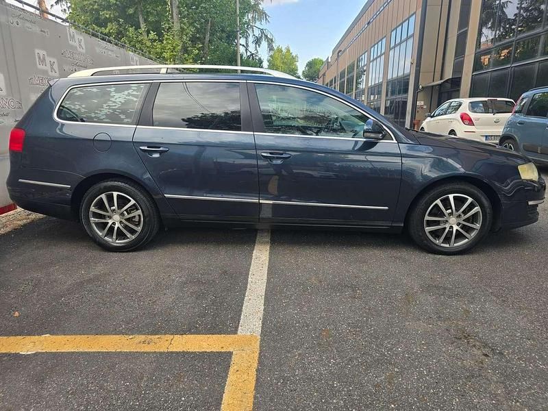 Usata VW Passat Highline 170 CV (125 kW) 2009 Grigio Station wagon