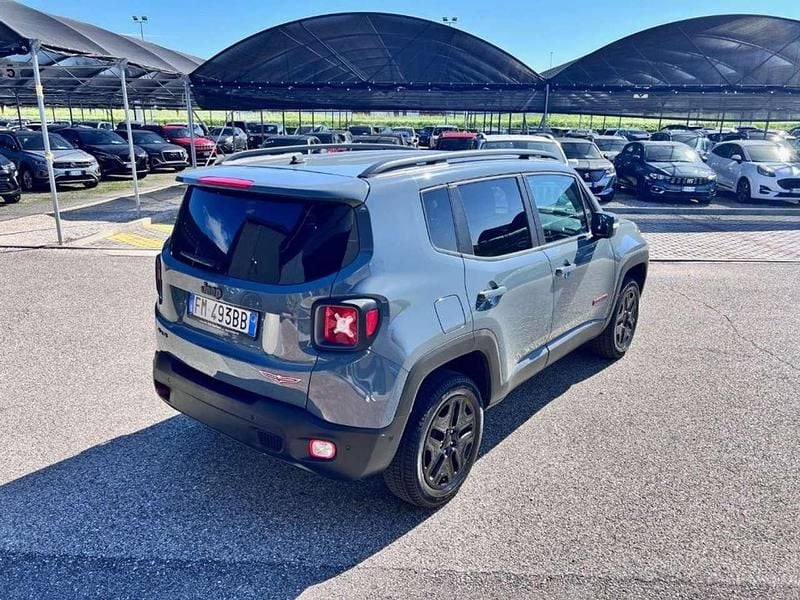 Usata Jeep Renegade Trailhawk 170 CV (125 kW) 2017 Grigio scuro metallizzato SUV
