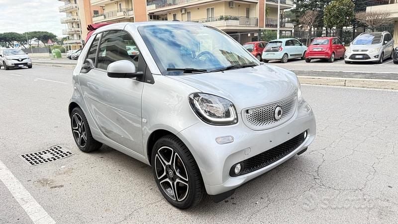 Usata Smart ForTwo Cabrio Prime 90 CV (66 kW) 2019 Grigio Cabrio