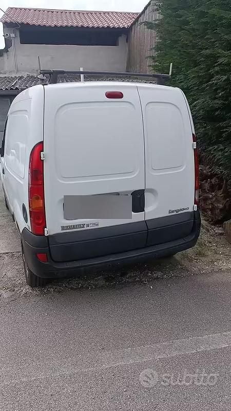 Usata Renault Kangoo 70 CV (51 kW) 2007 Bianco Monovolume