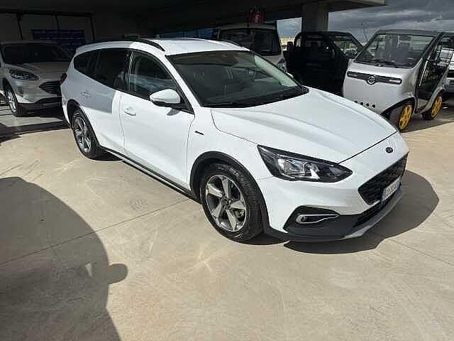 Usata Ford Focus Active 120 CV (88 kW) 2021 Bianco Station wagon