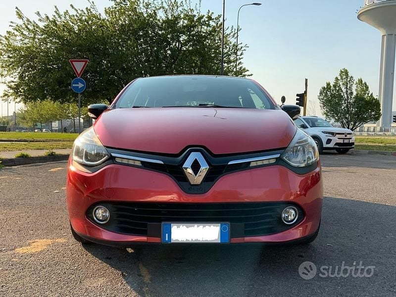 Usata Renault Clio IV 75 CV (55 kW) 2012 Rosso Utilitaria