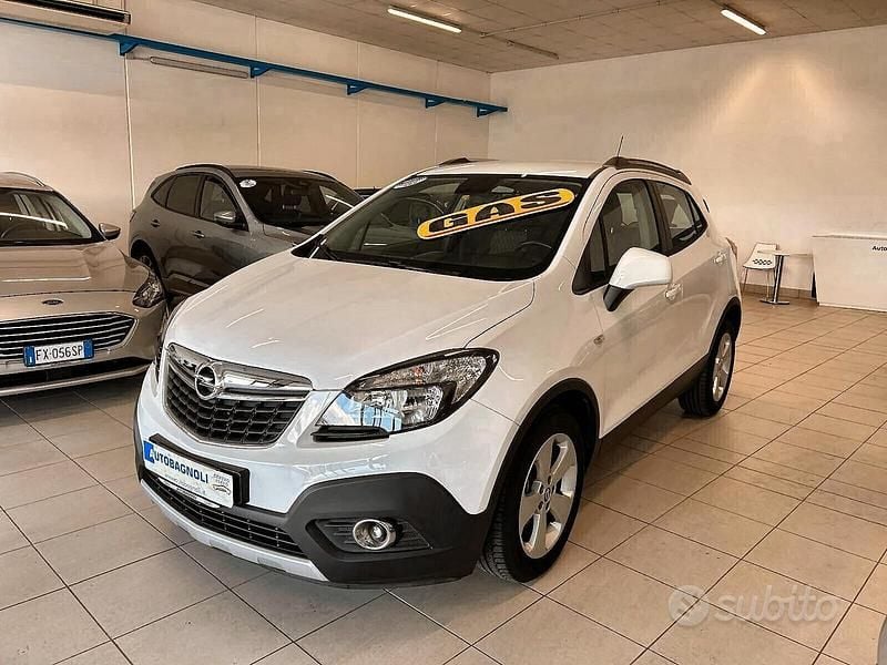Bianco Usata 2015 Opel Mokka SUV | 9900 € (Buon prezzo) - Immagine 1/4