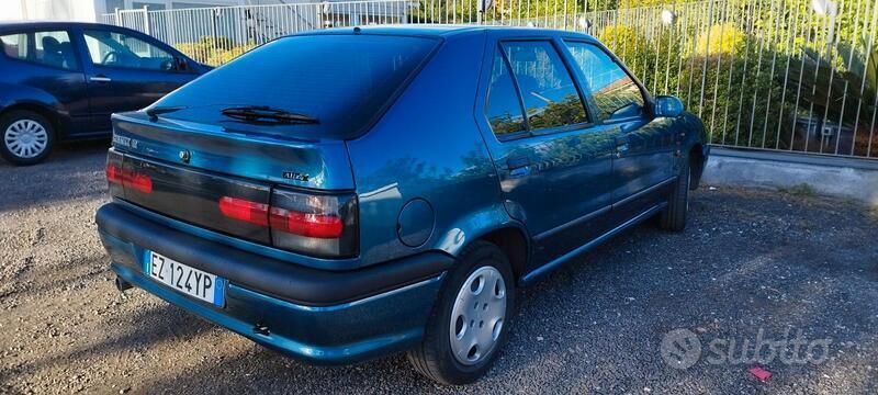 Usato 1995 Renault 19 1.8 Benzin 110 CV (2.700 €)