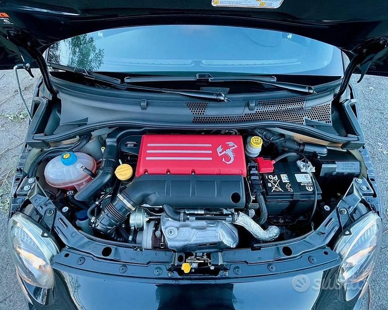 Usata Abarth 695 Competizione 180 CV (132 kW) 2022 Nero Utilitaria