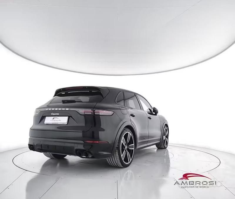 Usata Porsche Cayenne 340 CV (250 kW) 2019 Nero SUV