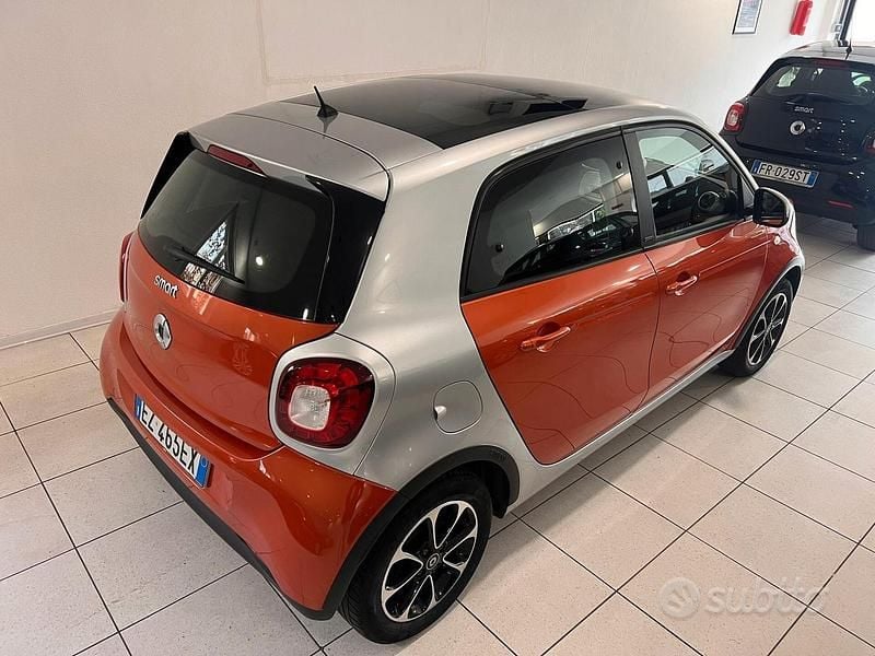 Usata Smart ForFour Passion 71 CV (52 kW) 2015 Arancione Utilitaria