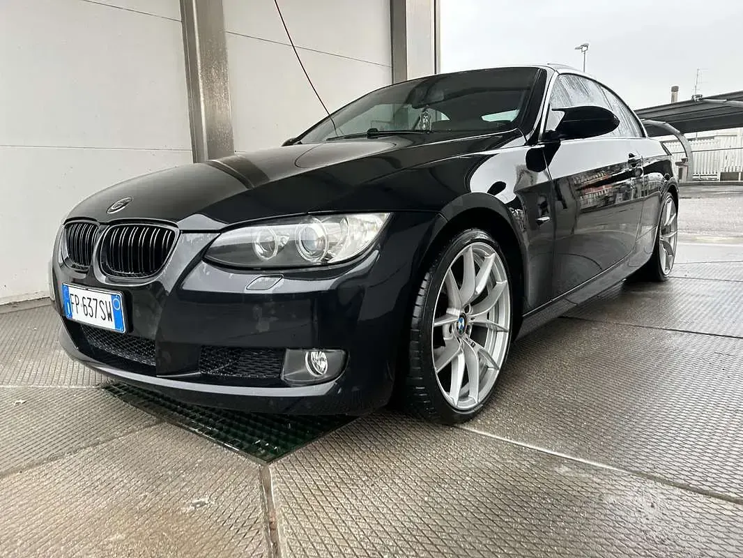 Usata BMW 320 Cabriolet Sport Line 171 CV (125 kW) 2007 Cabrio