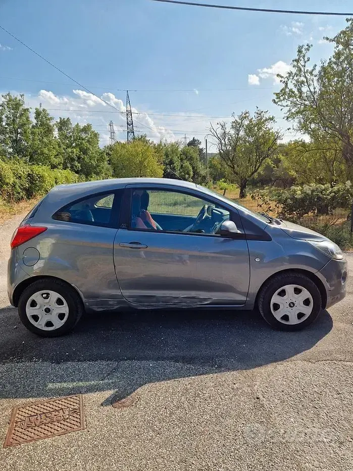 Usata Ford Ka 69 CV (50 kW) 2012 Grigio Utilitaria