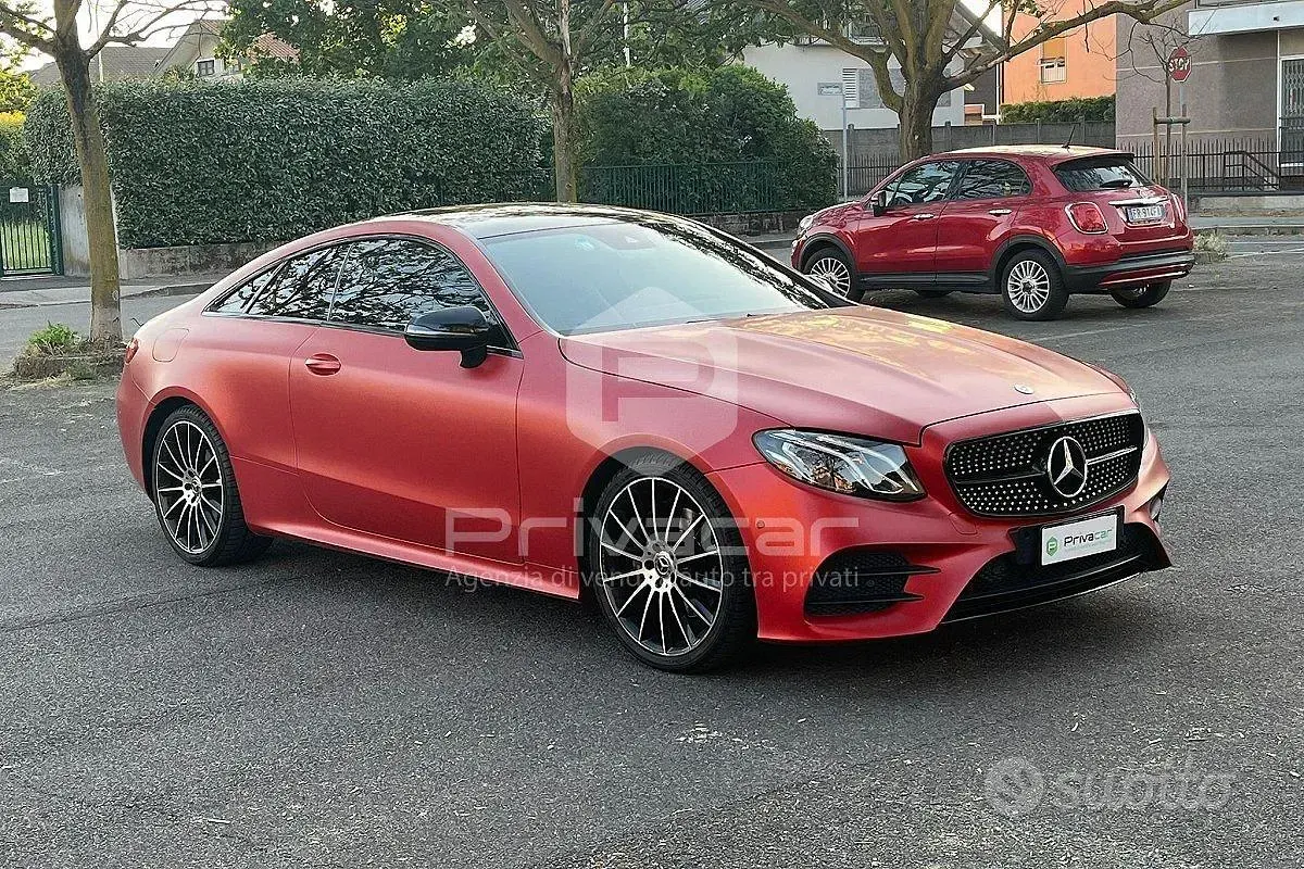 Usata Mercedes E220 194 CV (142 kW) 2019 Rosso Coupé