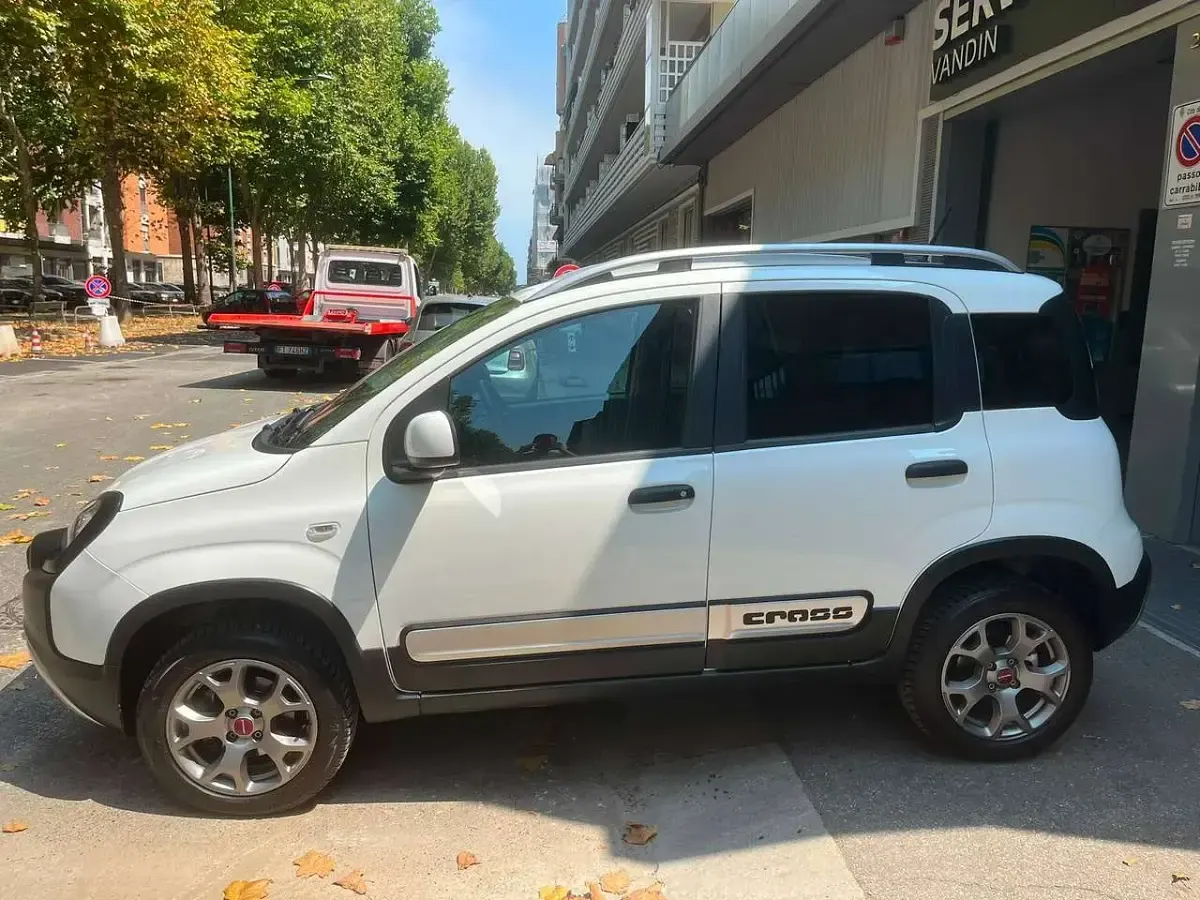 Usata Fiat Panda Cross Cross 86 CV (63 kW) 2021 Bianco gelato Utilitaria