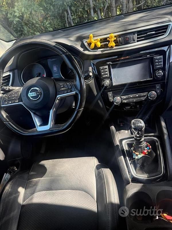 Usata Nissan Qashqai 115 CV (84 kW) 2018 Marrone SUV