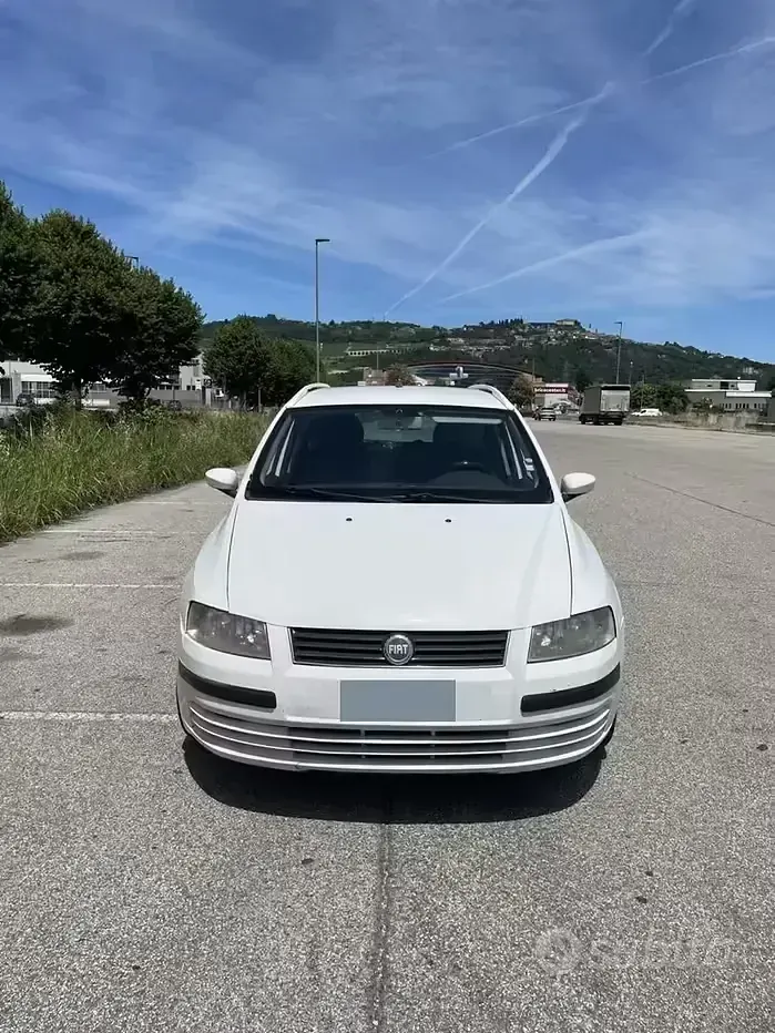 Usata Fiat Stilo 116 CV (85 kW) 2005 Bianco Station wagon