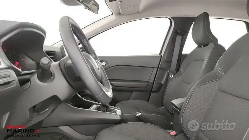 Usata Renault Captur Equilibre 101 CV (74 kW) 2024 Nero SUV