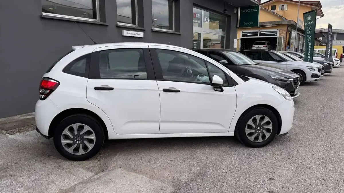 Usata Citroën C3 Live 68 CV (50 kW) 2016 Bianco / pastello Berlina