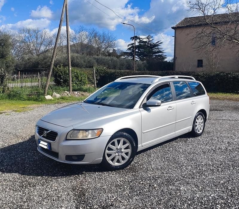 Usata Volvo V50 109 CV (80 kW) 2008 Grigio Station wagon