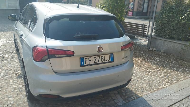 Usata Fiat Tipo 84 CV (61 kW) 2016 Grigio Utilitaria