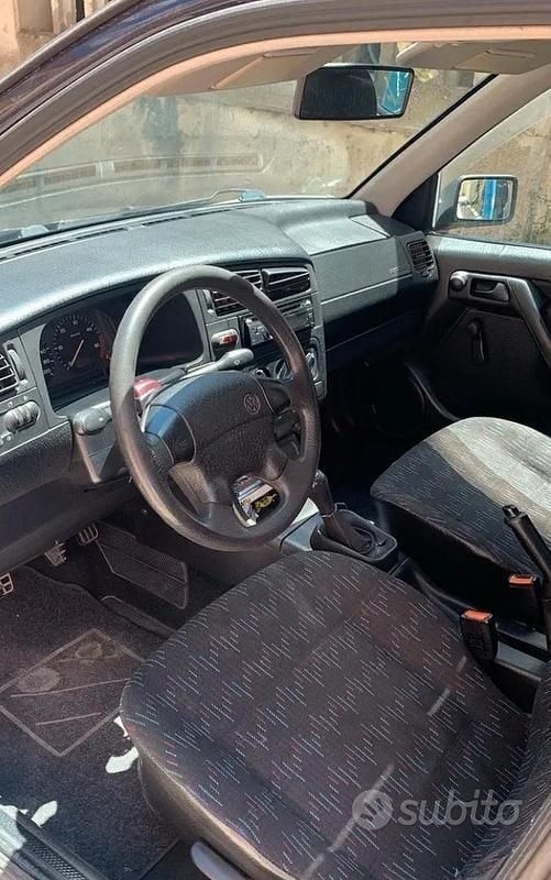 Usata VW Golf III 75 CV (55 kW) 1995 Blu Berlina