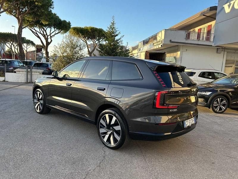 Nuova Volvo EX90 Ultra 236 kW (322 CV) 2025 Platinium grey SUV