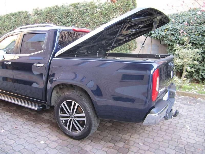 Usata Mercedes X250 Business 190 CV (139 kW) 2018 Blu/azzurro Pick-up