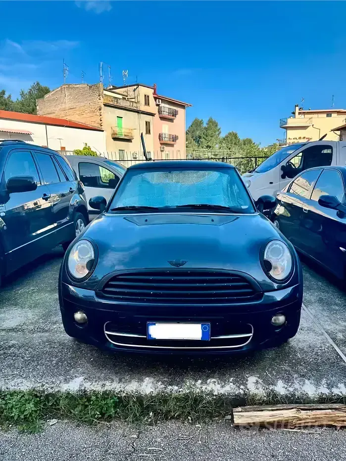 Usata Mini Cooper D 109 CV (80 kW) 2008 Nero Utilitaria