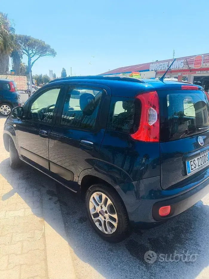 Usata Fiat Panda 69 CV (50 kW) 2013 Bluazzurro Utilitaria