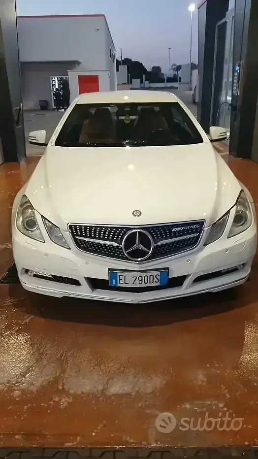 Usata Mercedes E350 265 CV (194 kW) 2012 Bianco Coupé