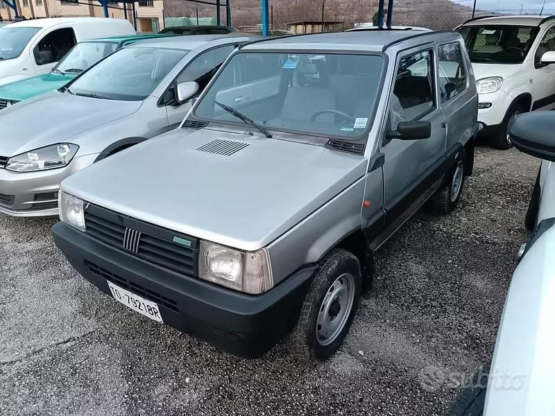 Usata Fiat Panda 4x4 Trekking 50 CV (36 kW) 1992 Utilitaria