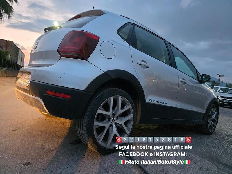 Usata VW Polo Cross 89 CV (65 kW) 2017 Argento Utilitaria