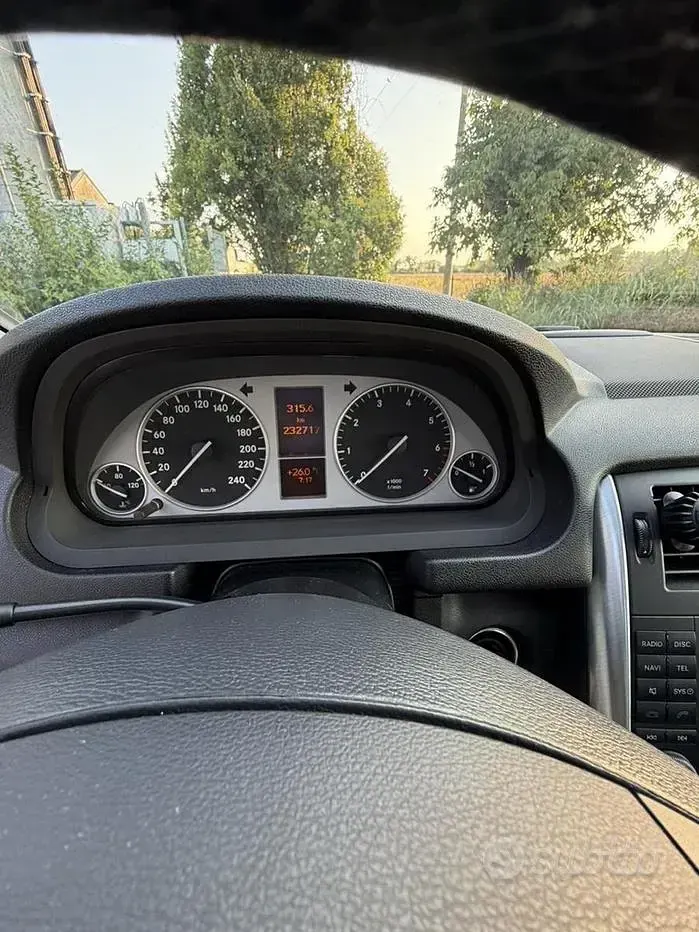 Usata Mercedes B170 116 CV (85 kW) 2009 Grigio Monovolume