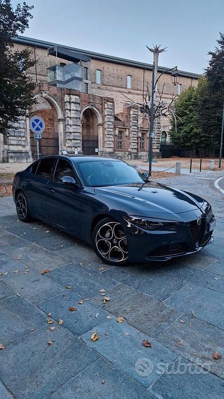 Usata Alfa Romeo Giulia 160 CV (117 kW) 2018 Grigio Berlina