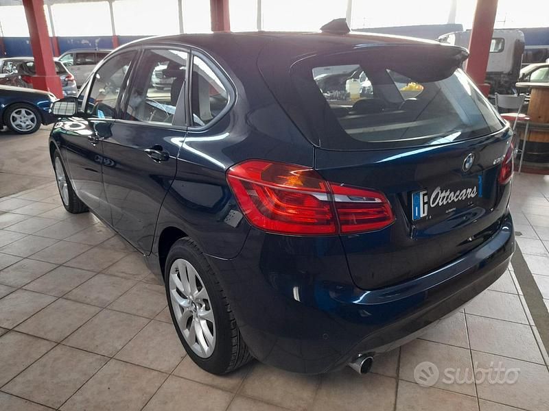 Usata BMW 218 Luxury Line 149 CV (109 kW) 2016 Blu Station wagon