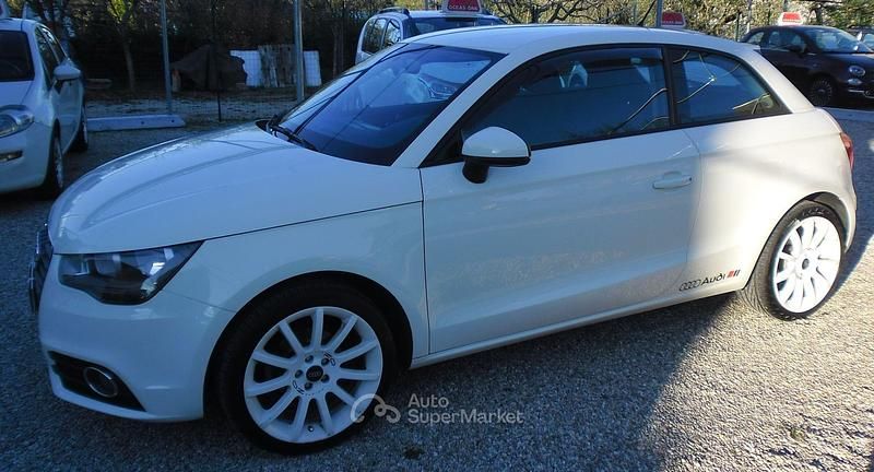 Usata Audi A1 Ambiente 90 CV (66 kW) 2012 Bianco Utilitaria