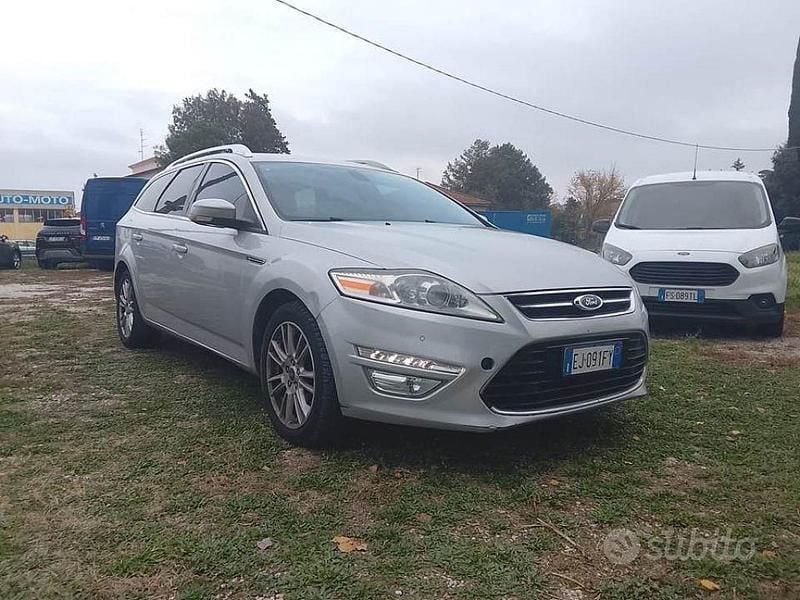 Argento Usata 2011 Ford Mondeo Titanium Station wagon | 4499 € (Buon prezzo) - Immagine 1/4
