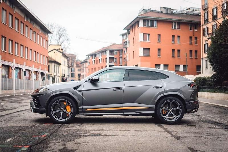 Usata Lamborghini Urus 650 CV (478 kW) 2021 Grigio SUV