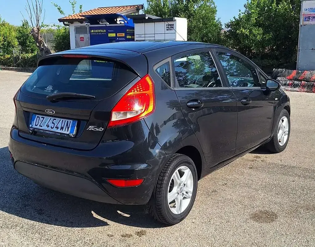 Usata Ford Fiesta Titanium 95 CV (69 kW) 2009 Berlina