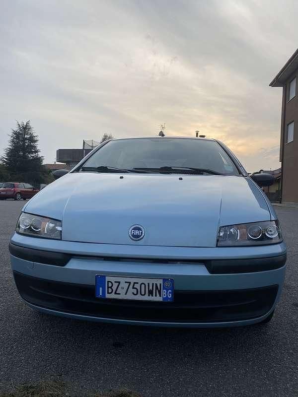 Usata Fiat Punto 60 CV (44 kW) 2002 Utilitaria
