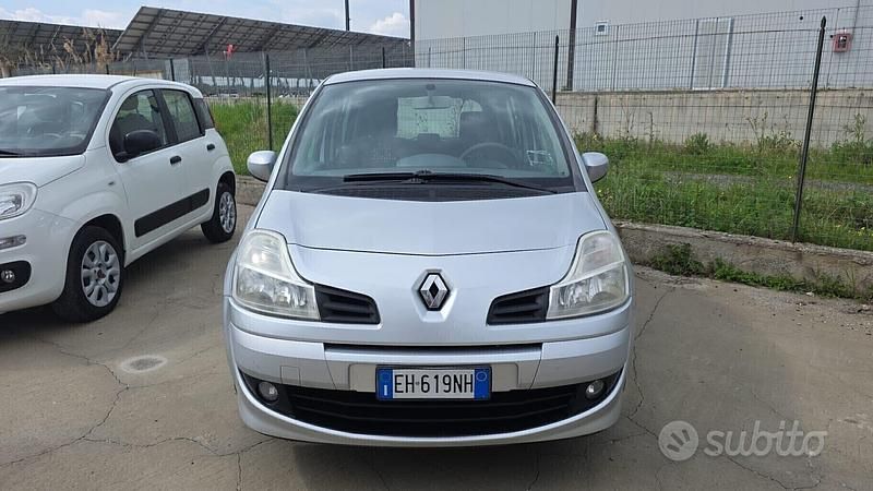 Usata Renault Modus 2011 Grigio Monovolume